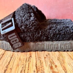 Ugg Fluffita Slippers
